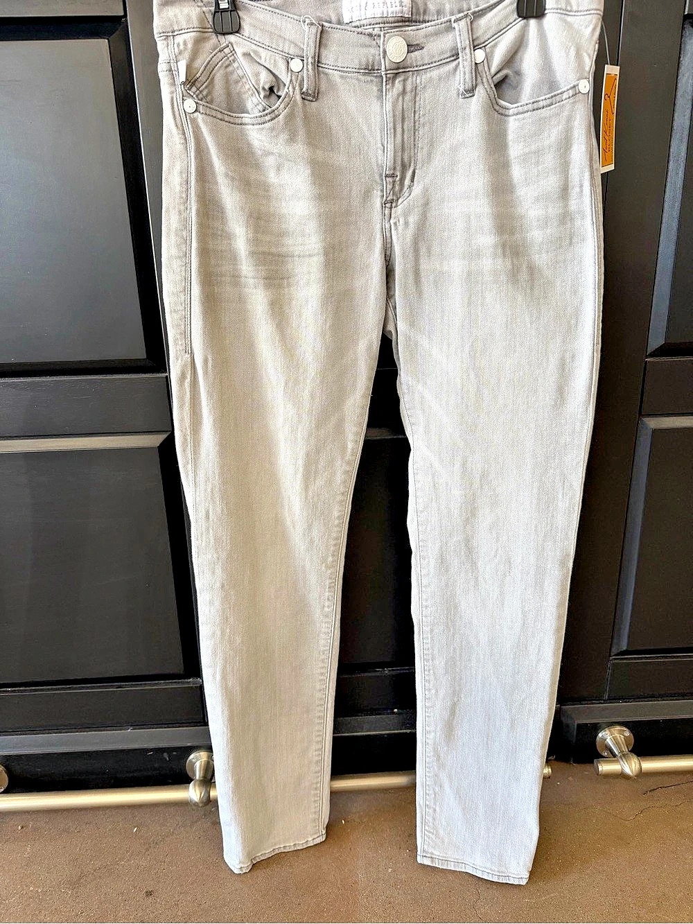 Rock & republic Gray Straight Leg Jeans Like New